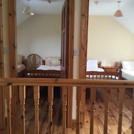 The Skellig Lodge & Hostel Ballinskelligs Exterior foto